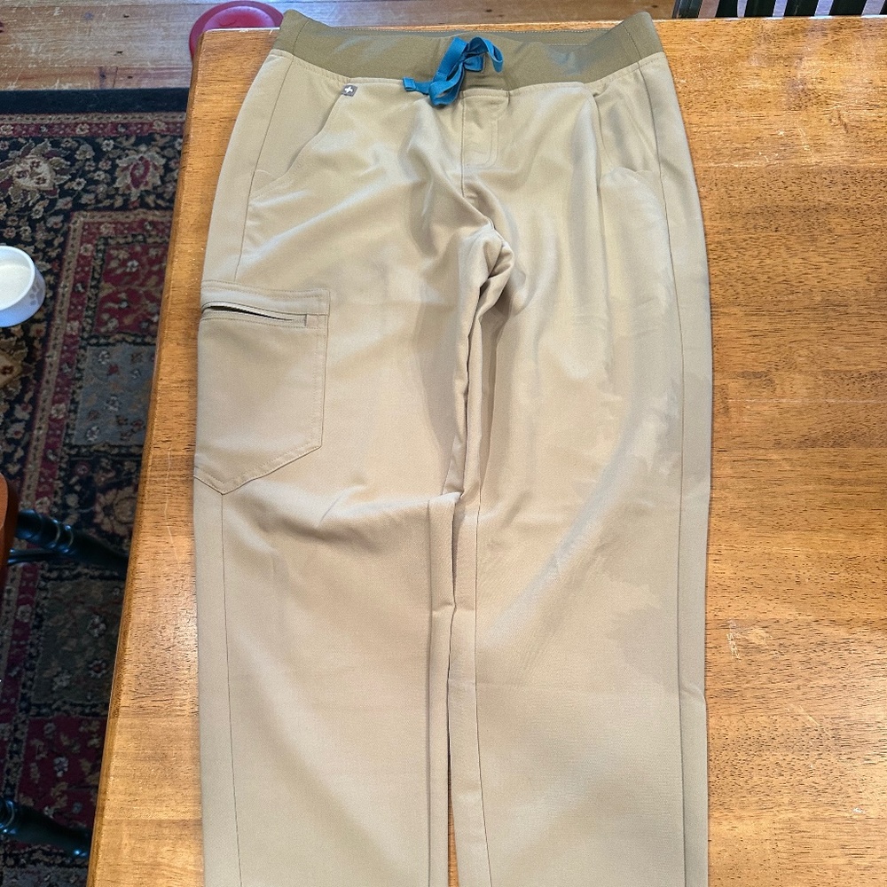 Figs Scrubs Women’s Joggers - Sandstone